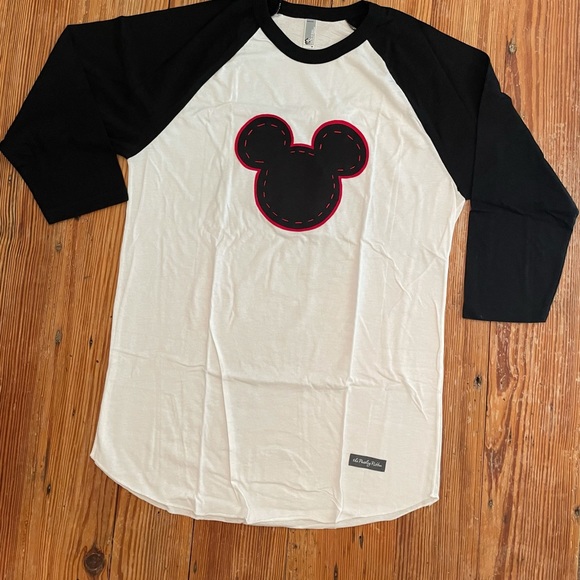 Mickey Mouse Raglan - Picture 7 of 7